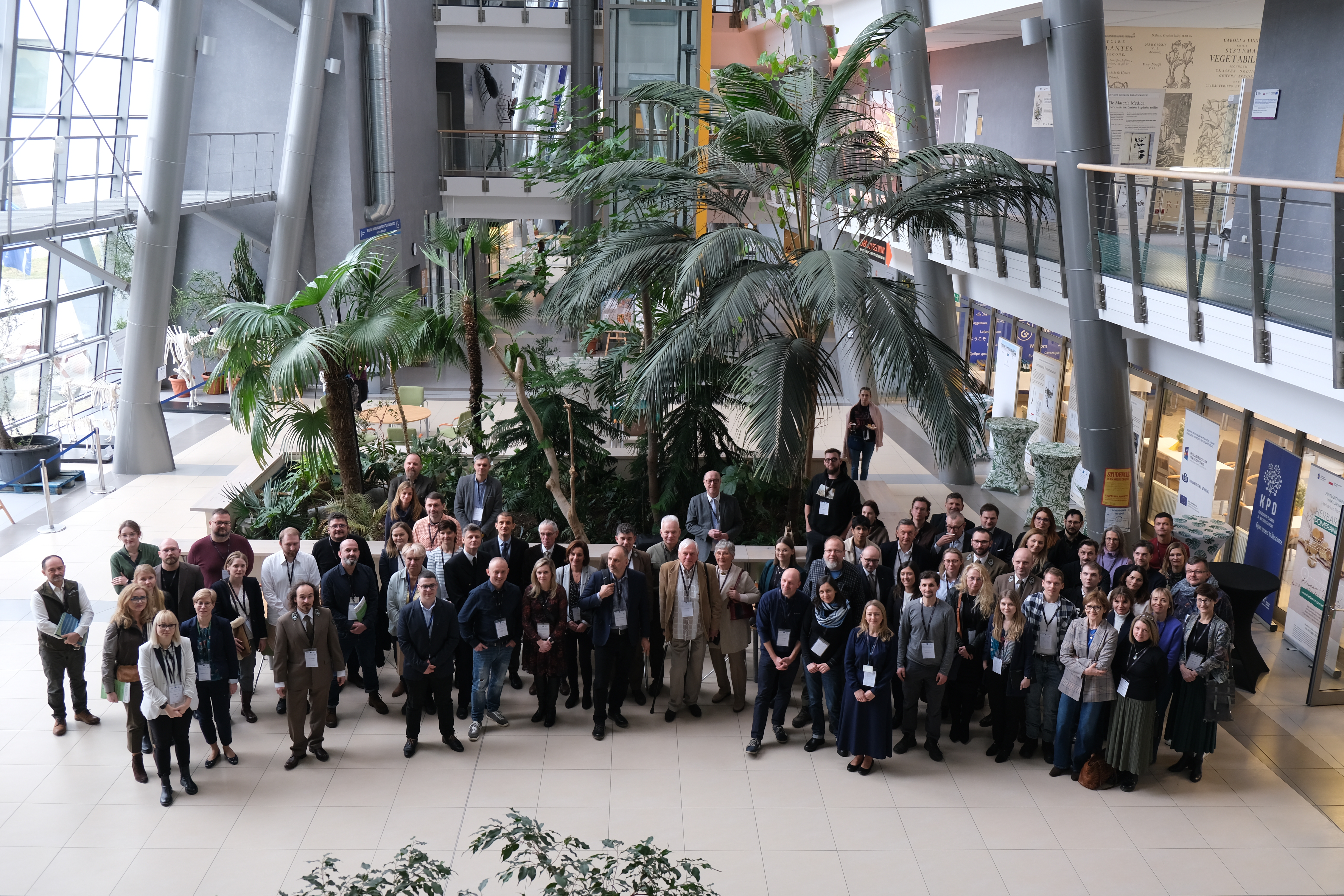 Usta, qizlar, hammom